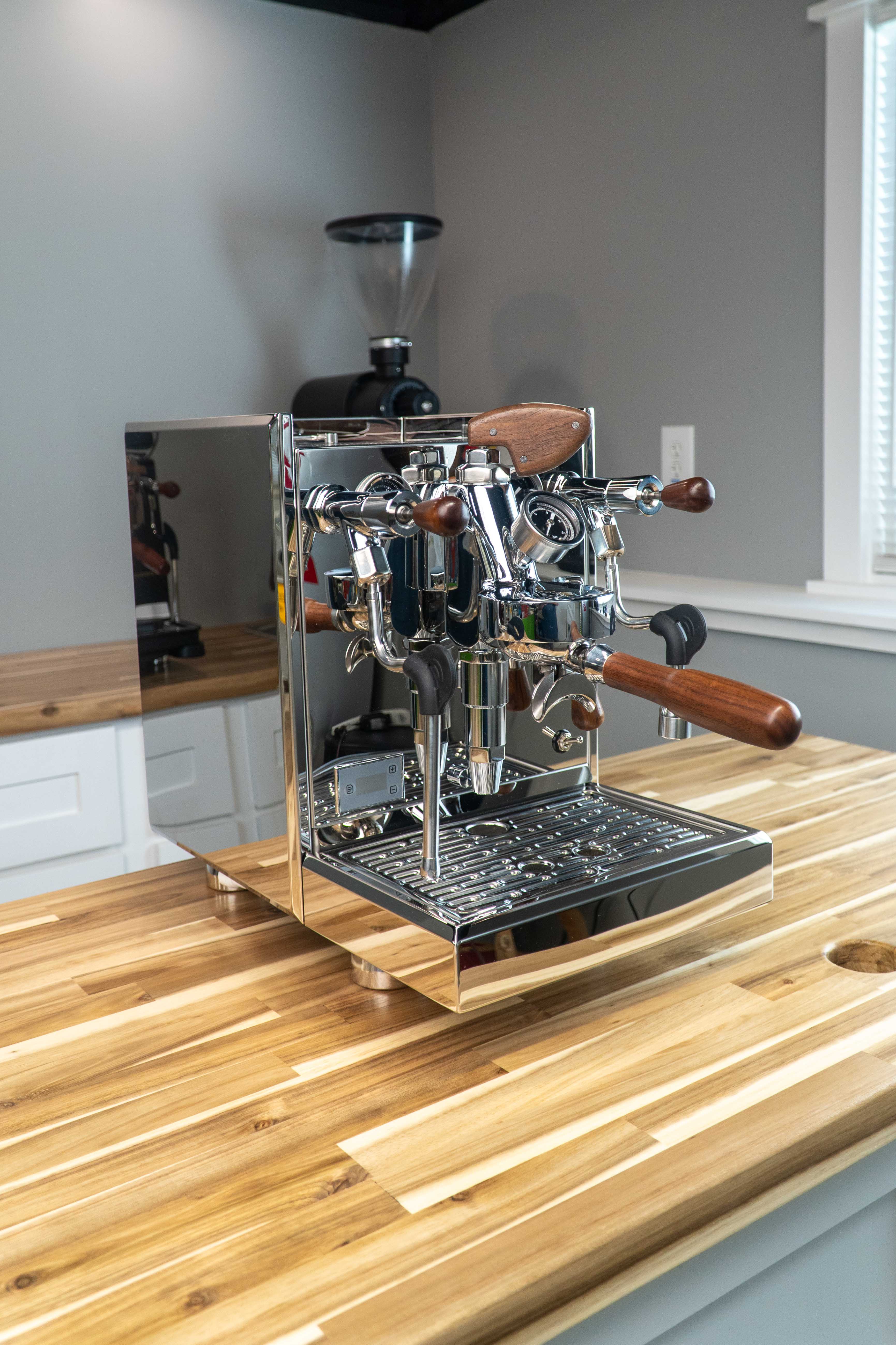 Turin™ Gallatin DB - Dual Boiler Espresso Machine with PID - Image 17